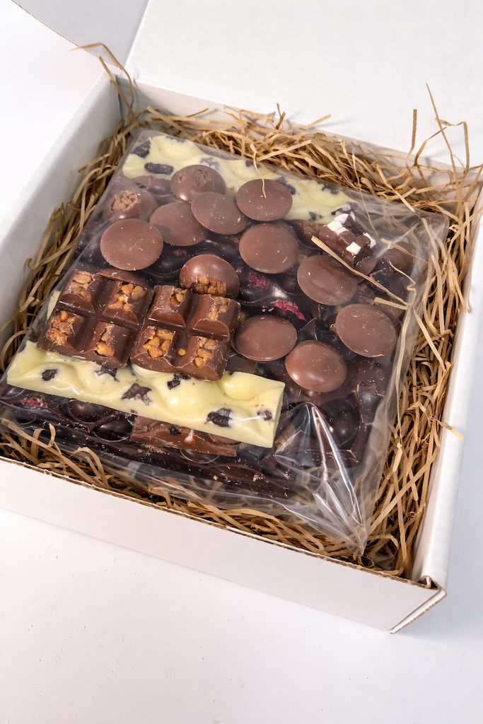 "OOPS" Broken Chocolate 1KG Box image 1