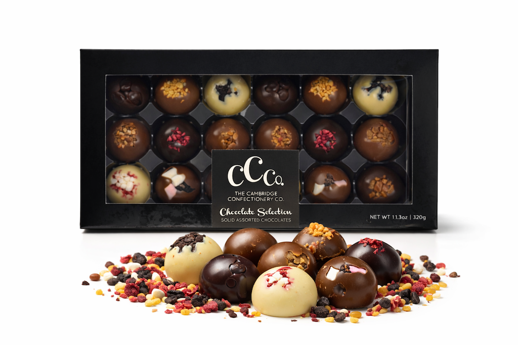 18 Luxury Solid Chocolate Domes Gift Box image 0